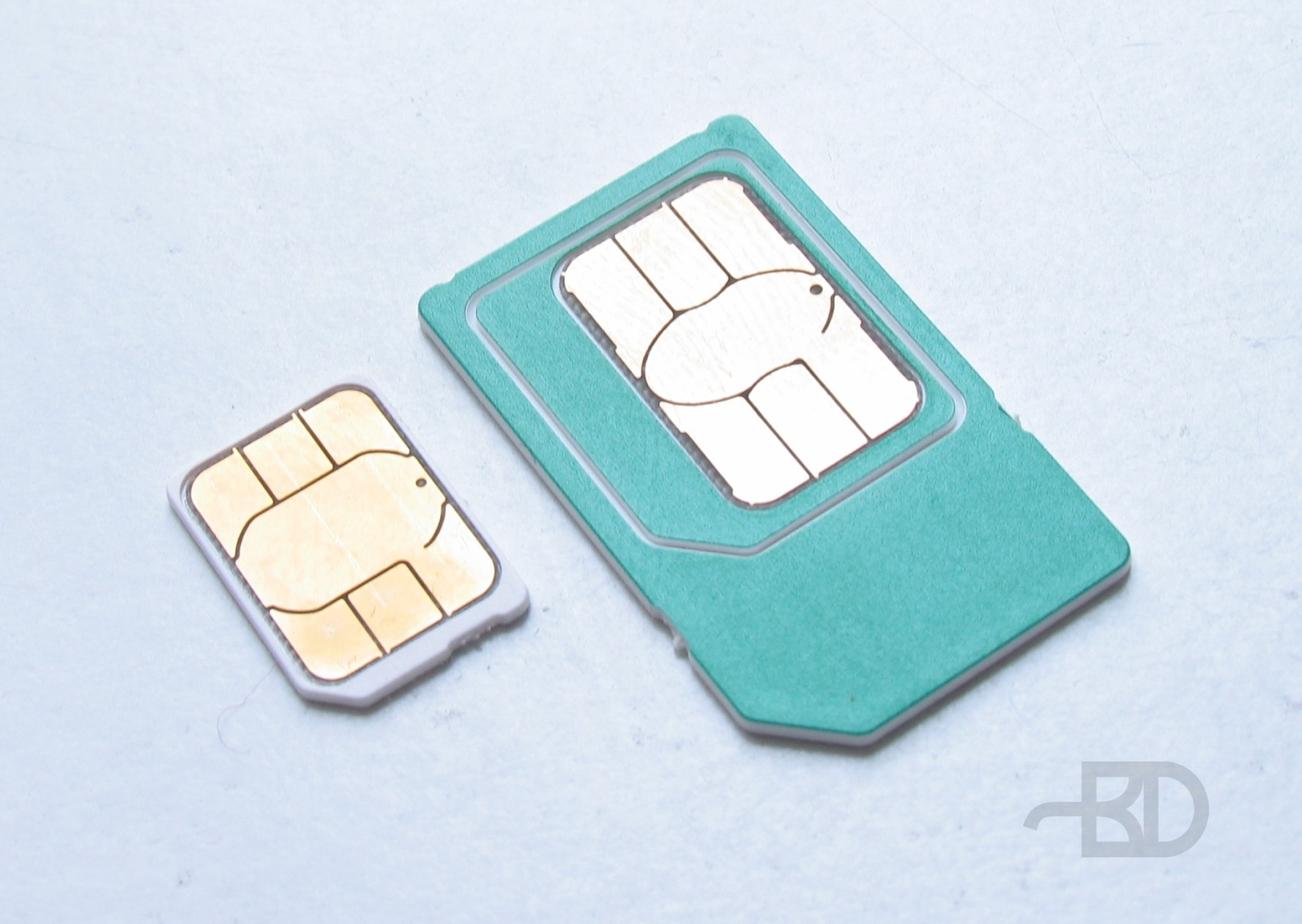 Новая сим карта на старый телефон. Nano-SIM (12.3X8.8X0.67 мм), Micro-SIM (15х12x0.76 мм). Micro SIM Nano SIM. Микро Симка и нано Симка. Mini SIM Nano SIM.